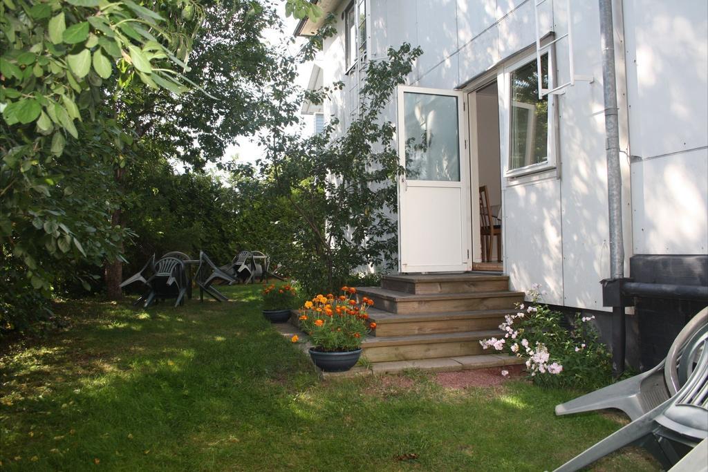 Gaesthem Kronan Bed & Breakfast Mariehamn Exterior photo